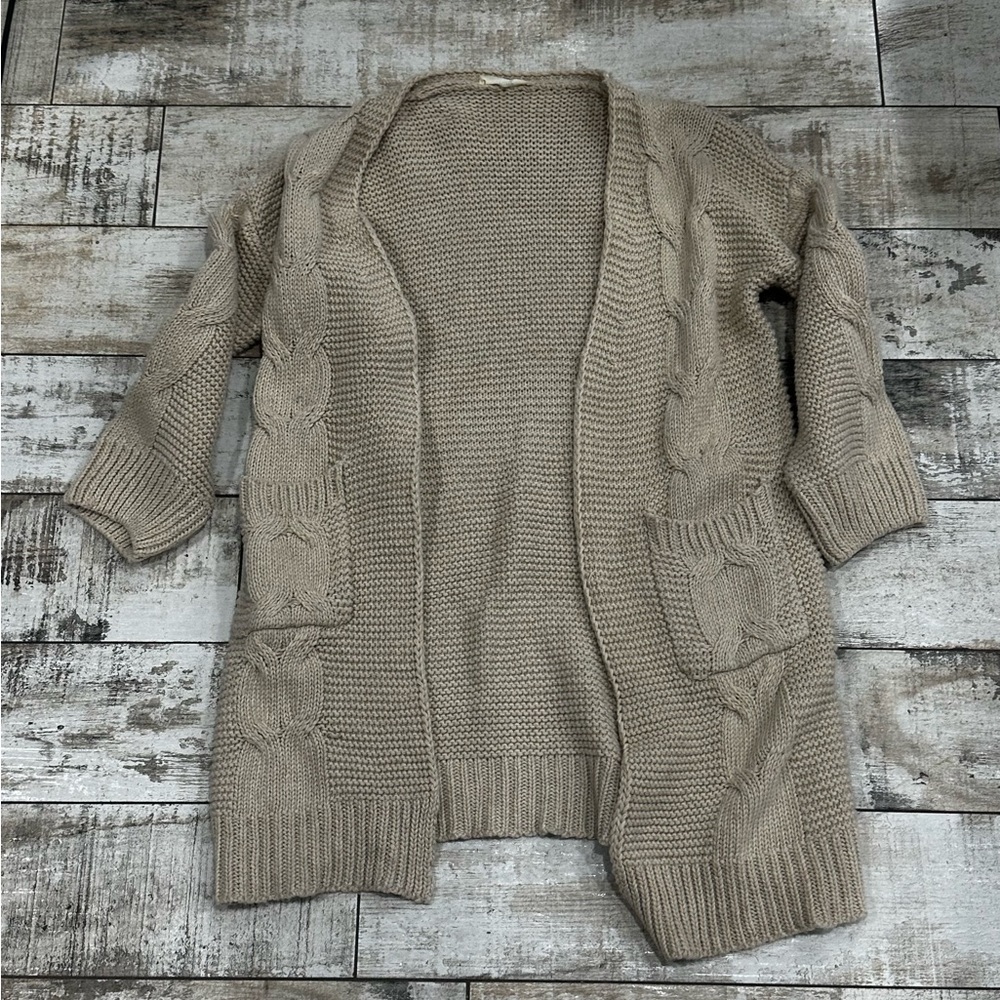Woman’s Fringe cream knit sweater cardigan sz Large
